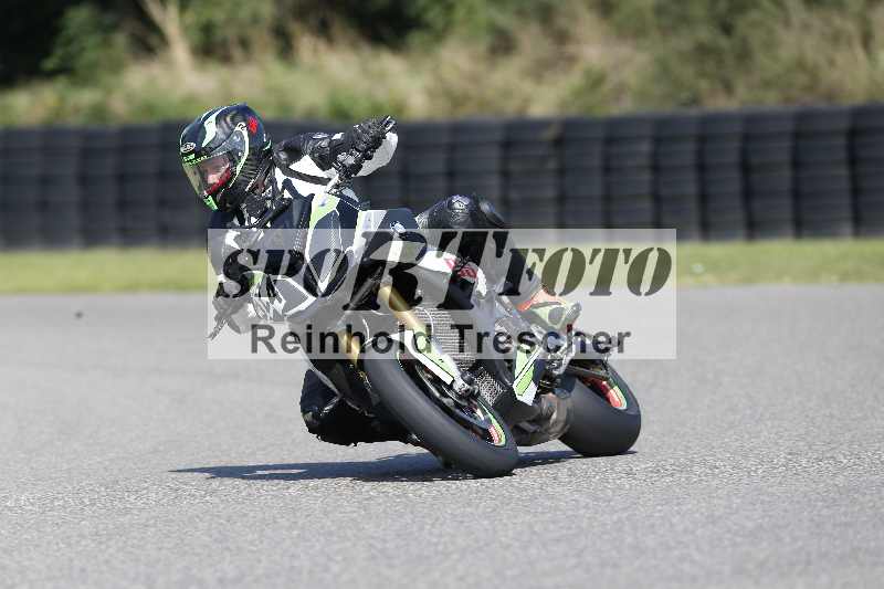/44 09.08.2025 Plüss Moto Sport ADR/Freies Fahren/524